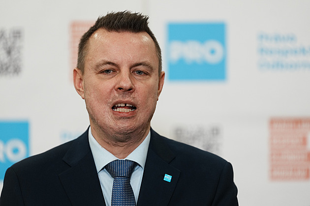 Na Rajchlův seminář dorazí i Slovák, který přirovnal očkované ke kukuřici