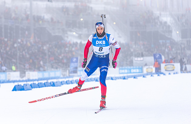 Biatlon ONLINE: Muži jedou štafetu. Mareček třikrát minul, pak udržel nervy