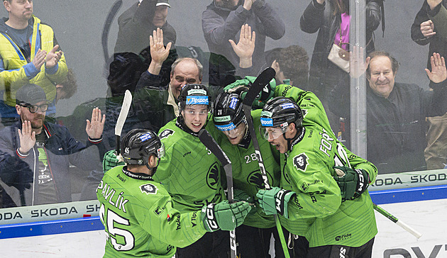 Parádní série Pardubic zhasla v Boleslavi, prohrály i Plzeň a Třinec