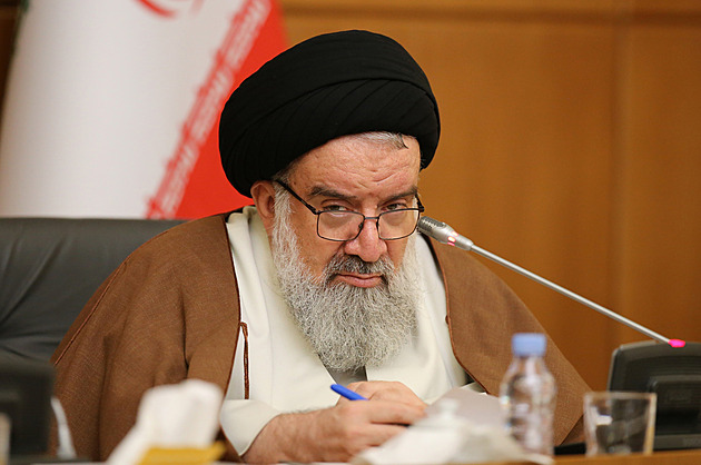 Američané a sionisté by neměli očekávat mír, popravujme, žádá íránský duchovní