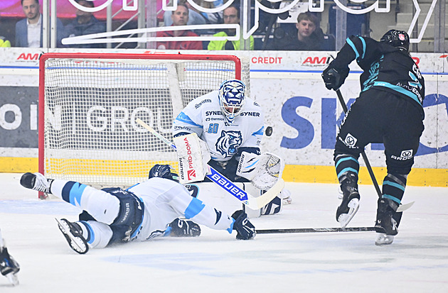 ONLINE: Liberec - K. Vary 0:0. Divoký závěr, o semifinalistovi rozhoduje prodloužení