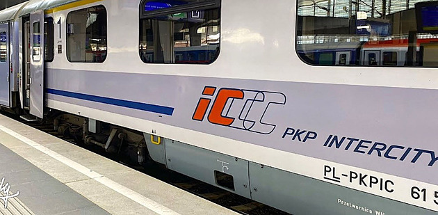 Kvůli závadě mostu jezdí vlaky do Polska odklonem, nabírají až hodinové zpoždění