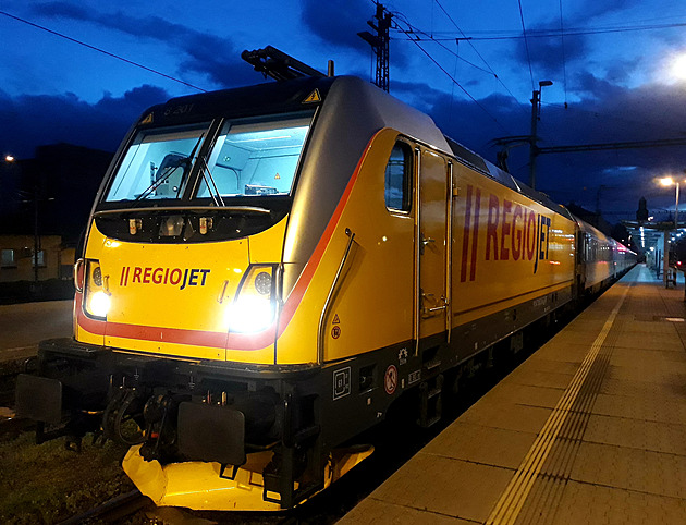 RegioJet v Polsku nevypravil 23 spojů, hrozí mu pokuta. Cestující o zrušení věděli, tvrdí firma