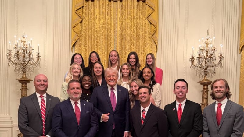 Trump čelí kritice kvůli snímku s tenistkami. Fotka řekne víc než tisíc slov, píše Navrátilová