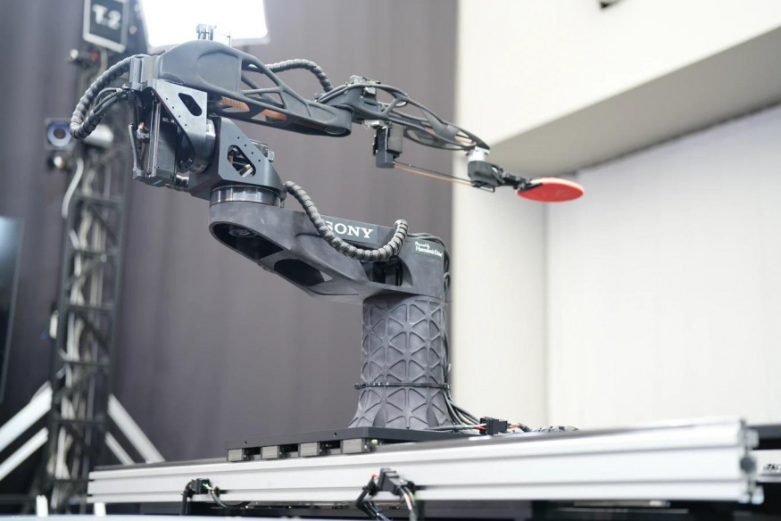 Obří pokrok Sony v robotice: robot Ace předvedl ve stolním tenise neskutečný výkon
