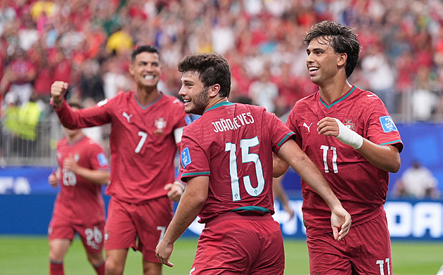 ONLINE: Portugalsko - Uzbekistán 4:0, po hodině hry si brankář dává vlastní gól