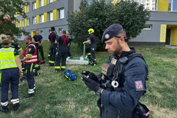 Prasklé potrubí zabilo v pražských Stodůlkách člověka, další jsou zranění
