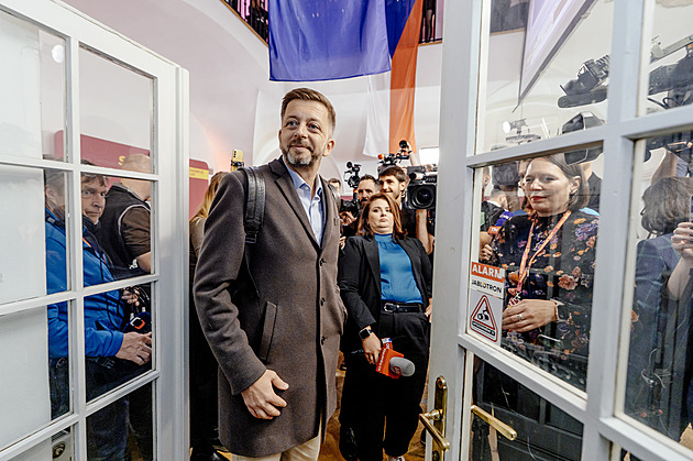 ANALÝZA: Babišův motor se trochu zadřel, Rakušan je lídrem opozice