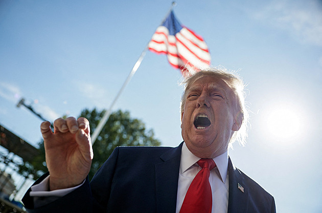 Ukradli mi volby, takže mám právo znovu kandidovat, oznámil Trump